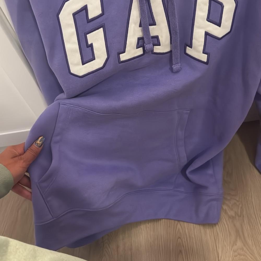 GAP Lavender Hoodie with Logo - Picture 4 of 5
